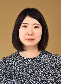 西山朋佳女流二冠