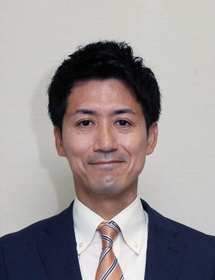 越田謙治郎氏