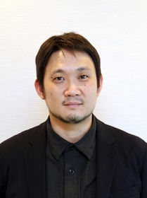 映画監督の濱口竜介さん＝２０２１年１２月、東京都内　