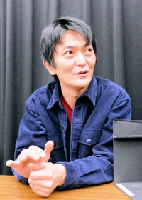 「月光のつゝしみ」について語る真山直則
