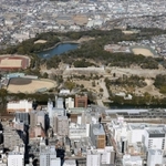 明石城跡などがある県立明石公園＝明石市明石公園