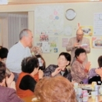 登米市の仮設住宅で開いた住民同士の交流会＝２０１５年４月、宮城県登米市（佐藤清太郎さん提供）