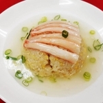 蟹身あんかけ炒飯（香美町役場神戸営業所提供）