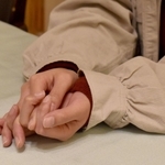 連続児童殺傷事件で重傷を負い、看護師になった女性。「中高生の男子が怖い時期もあった」と明かす＝兵庫県内