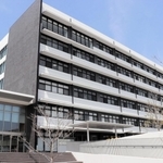 ふるさと納税の運営を巡り国調査への対応が続く洲本市役所＝洲本市本町４