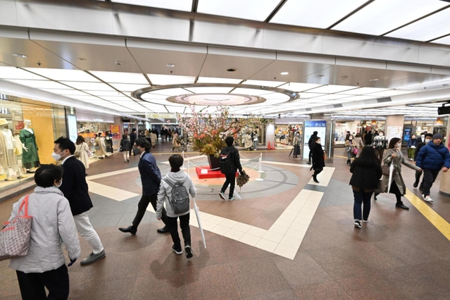 「緊急一時避難施設」に指定された、神戸・三宮の地下街「さんちか」＝神戸市中央区三宮町１（３月撮影）