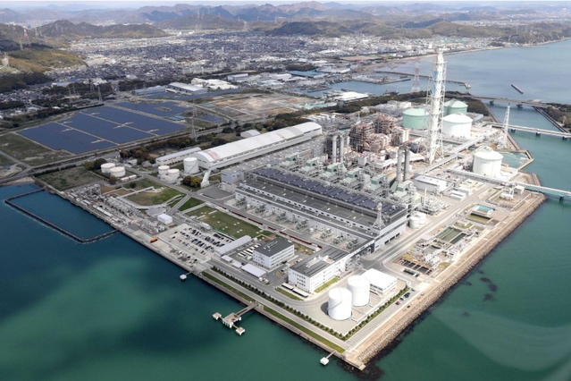関西電力姫路第二発電所＝姫路市飾磨区妻鹿常盤町