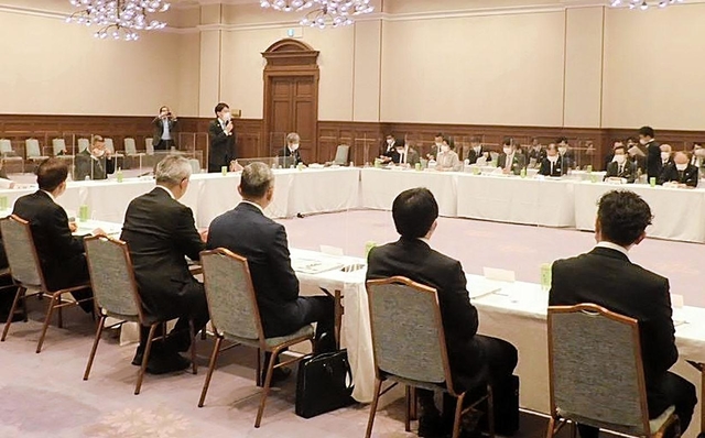 「全国豊かな海づくり大会兵庫大会」の実施計画を決定した実行委員会総会＝県公館（県提供）