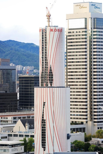 神戸で激しい風雨、最大瞬間風速24メートル 改修中のポート