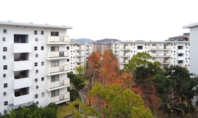 子育て世帯などに向けた移住支援の対象となる団地の一例＝神戸市須磨区（ＵＲ都市機構提供）