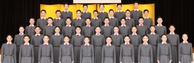 ［４段目左から］今井柚希さん（２番目）中村天音さん（４番目）南凛さん（５番目）［３段目左から］渡邉悠莉さん（２番目）［２段目左から］伊藤亜優さん（７番目）［１段目左から］黒川史真さん（７番目）