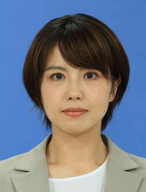 山崎藍子氏