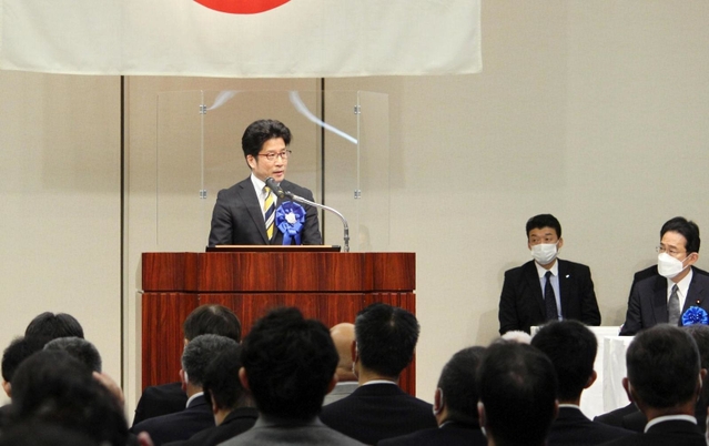 拉致問題の解決を求め、あいさつした家族会代表の横田拓也さん＝２９日午後、東京都千代田区