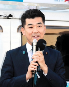 参院選を前に兵庫入りし、街頭で支持を訴える立憲民主党の泉健太代表＝２９日午後、西宮市（撮影・小谷千穂）