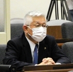 百条委員会に臨む泉房穂市長＝明石市議会
