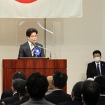 拉致問題の解決を求め、あいさつした家族会代表の横田拓也さん＝２９日午後、東京都千代田区