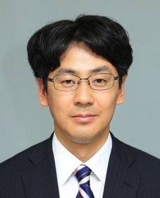 木原功仁哉氏