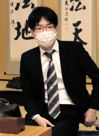７番勝負での健闘を誓う豊島将之九段＝５月３１日夜、関西将棋会館