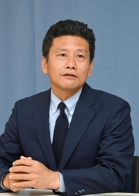参院選兵庫選挙区に立候補した稲垣秀哉氏＝兵庫県庁（撮影・坂井萌香）