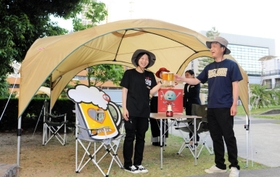 アウトドアブランド「コールマン」とコラボしたビアガーデン＝都ホテル尼崎