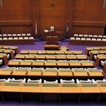 兵庫県議会の議場＝２０１９年６月１９日、神戸市中央区下山手通５