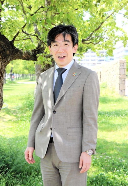 兵庫県立大大学院の減災復興政策研究科長に就いた永野康行教授＝神戸市中央区脇浜海岸通１