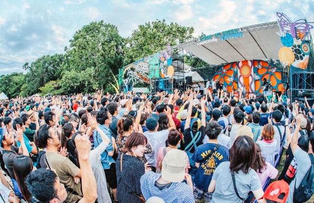 ２０１９年９月、伊丹市の昆陽池公園で開かれた「ＩＴＡＭＩ　ＧＲＥＥＮ　ＪＡＭ」。今年は大阪・池田に会場を移す（主催者提供）