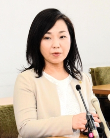 任期満了での退任を正式表明する稲村和美・尼崎市長＝７日午前、尼崎市役所（撮影・久保田麻依子）