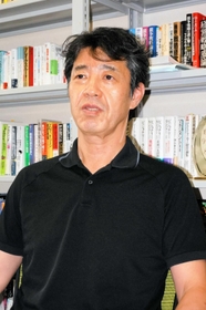 「スタートアップと中小企業を両輪に据えた成長戦略を」と話す神戸大大学院経営学研究科の忽那憲治教授＝神戸市灘区、神戸大