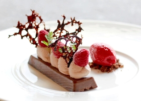 過去に手掛けてきたデザート（久保さん提供）