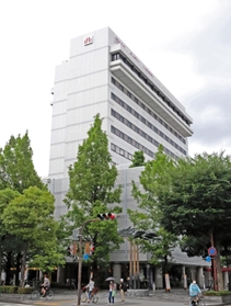 ２３年３月末での営業終了が決まった伊丹シティホテル＝伊丹市中央６