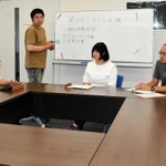 宍粟に人を呼び込む手立てを話し合うしそくら代表の田中啓介さん（左から２人目）ら＝宍粟市役所