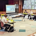 明石公園のあり方について意見を交わす委員ら＝明石市相生町２
