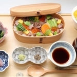 藤井聡太王位が注文した「神戸牛肉ちらし膳」＝神戸市北区有馬町、中の坊瑞苑（撮影・長嶺麻子）