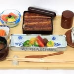 豊島将之九段が注文した「国産うな重膳～有馬山椒と共に～」＝２１日、神戸市北区有馬町、中の坊瑞苑（撮影・鈴木雅之）