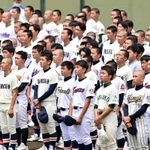 開会式に出席した球児は約１０００人。髪型の多彩さが目を引いた＝６月２５日、姫路市ウインク球場