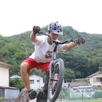 自宅近くの私設練習場で腕を磨く横田宏太郎さん＝相生市