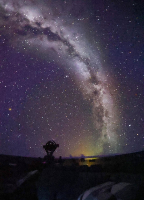 新たな投影機とスクリーンで映し出された天の川。本物の夜空のような輝きを堪能できる