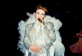 有名ショーパブで男役として鳴らした２０代の頃（ＢＥＡさん提供）