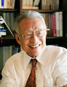 ありし日の中井久夫さん＝２００８年