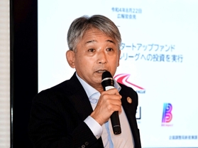 会見で神戸市内でのレース開催に意欲を見せる片山右京氏＝神戸市中央区加納町４、アンカー神戸（撮影・中西幸大）