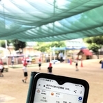 職員が連日、スマートフォンで熱中症の警戒情報を確認している＝神戸市長田区神楽町２、神楽こども園