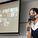 原爆胎内被爆者全国連絡会が主催した集会で、思いを語る関西学院大４年の貞岩しずくさん＝５日午後、広島市東区