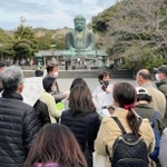 首都圏の観光地で３月に開かれた通訳案内士の新人研修（全日本通訳案内士連盟提供）