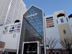 神戸ハーバーランドの商業施設「ｕｍｉｅ」＝神戸市中央区