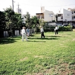 岸さんが撮影した沖縄の街角。写真のファンも多い（岸さん提供）