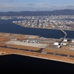 インバウンドを取り込む狙いで、国際線の就航が期待される神戸空港＝２０２２年１月