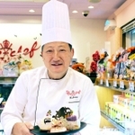兵庫県洋菓子協会の佐野靖夫会長＝神戸市垂水区名谷町、「レーブドゥシェフ」