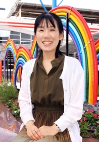 「性教育は人権教育であり、防犯教育でもある」と語る大石真那さん＝明石市大明石町１