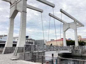 「跳ねない跳ね橋」となってしまっているはねっこ＝神戸市中央区東川崎町１